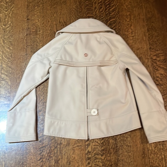 Lululemon womens XS cream jacket - Picture 2 of 5